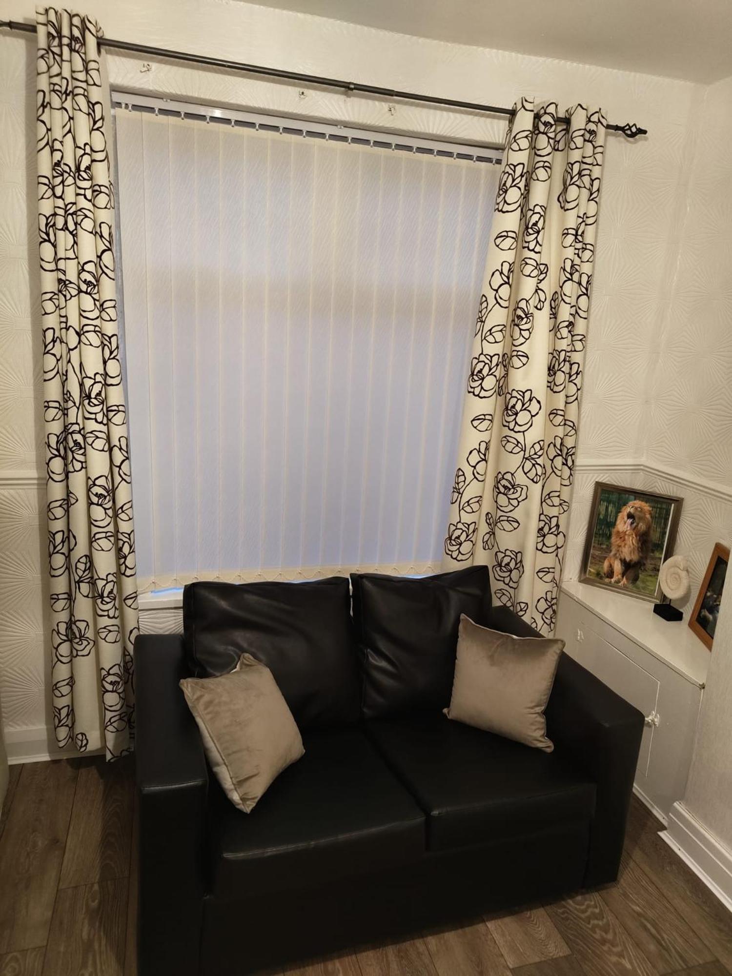 Anstuns Lodge Liverpool Bagian luar foto